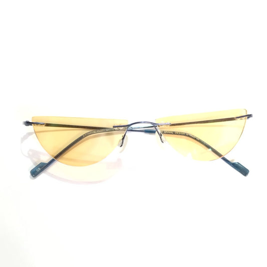 Nexus Navigators - Seamlessly Blend Fashion & Functionality