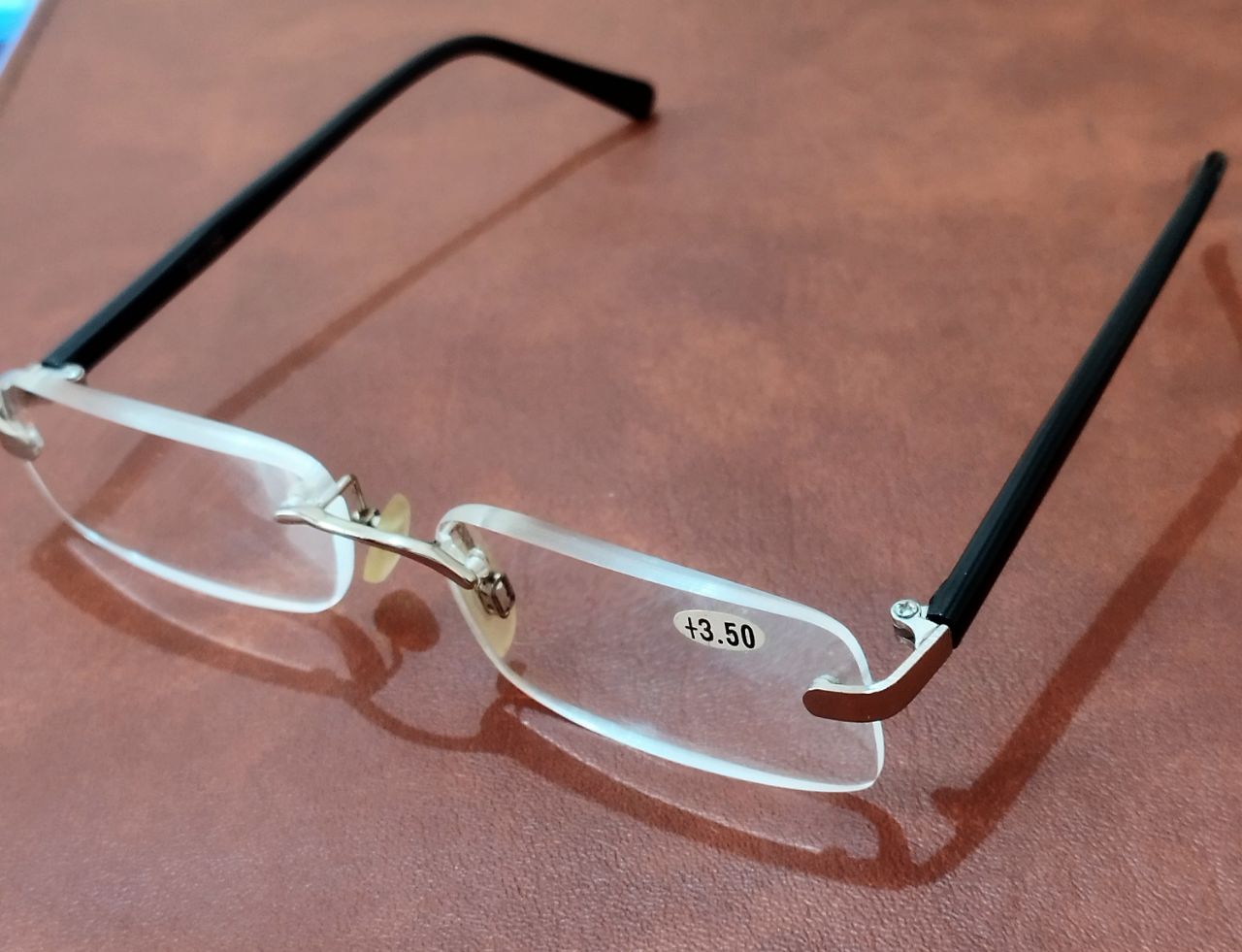 Black Rimless Reading glasses