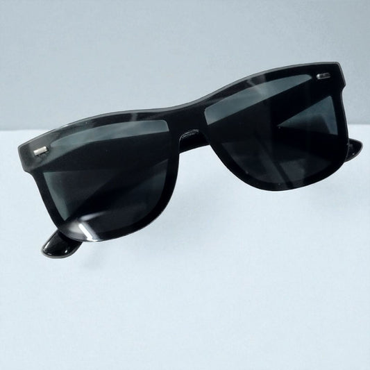 Casual Rectangle Sunglasses – Lightweight Full-Rim Frame with UV Protection