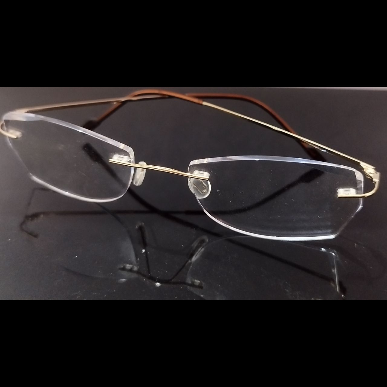 Gold Luxe Luminaries - Rimless Executive Glasses