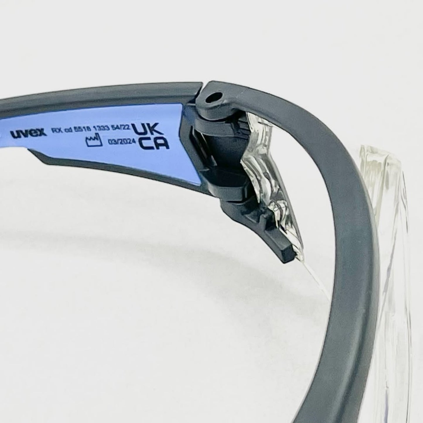 Uvex 5518 side shield detail showing protective coverage