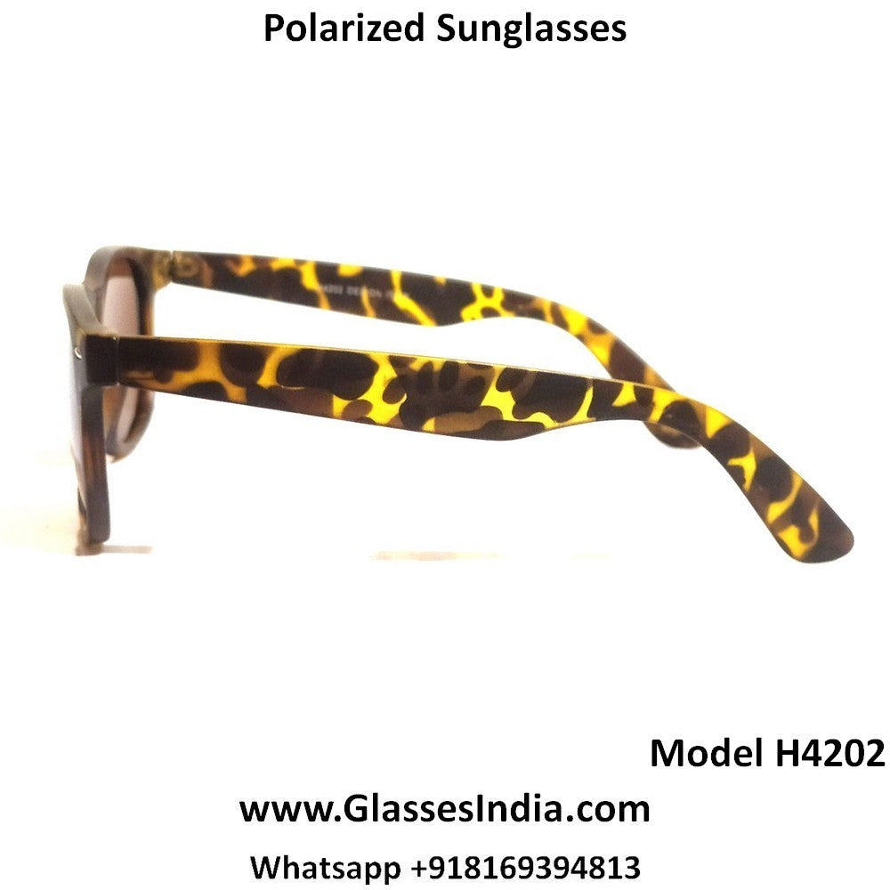 Sapphire Polarized Driving Sunglasses for Men and Women 4202DA